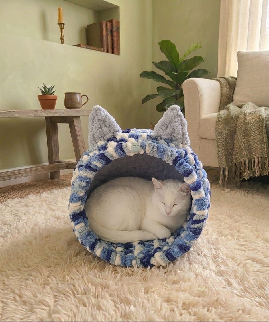 Snuggle Pod in Glacier Blue
