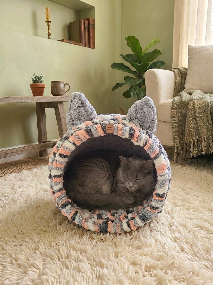 Snuggle Pod in Foggy Pink